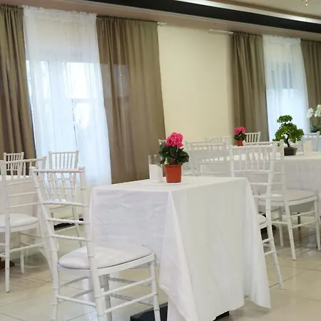 Bed & Breakfast Sn And Restaurant Langgons