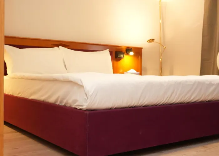 Sn And Restaurant 3*